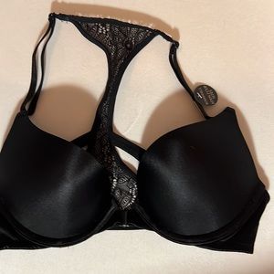 Victoria’s Secret Black Bra